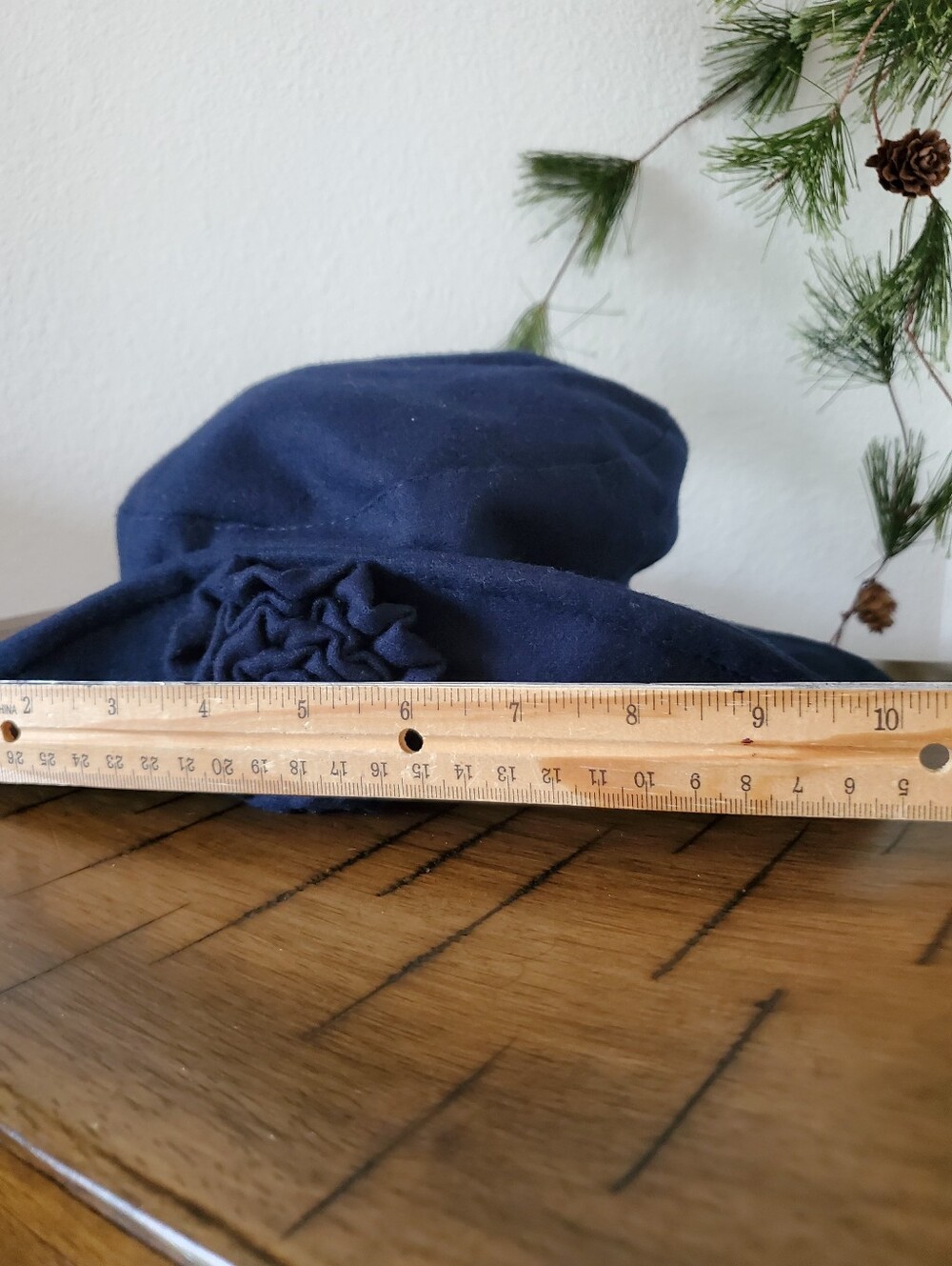 Vintage Arlin Navy Blue Wool Felt Cloche Bucket Hat 3D Flower - Picture 8 of 14